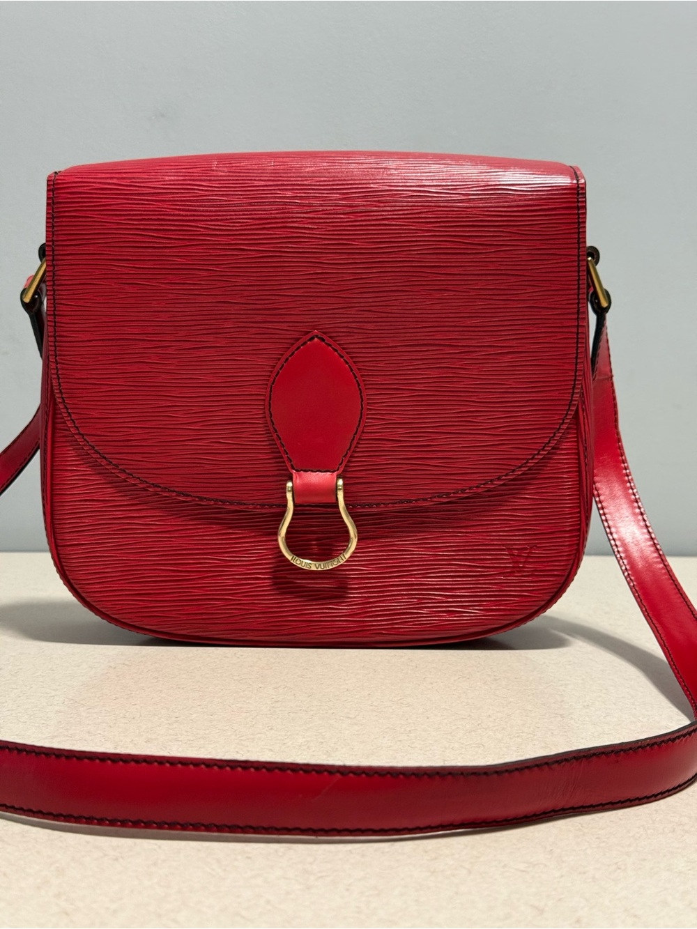 Louis Vuitton Saint Cloud GM Epi Leather
